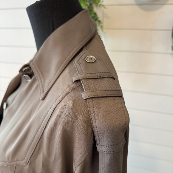 Elegant Women's Maxi Dress in Brown - Picture 3 of 6